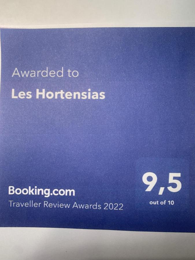 Les Hortensias Le Fournet